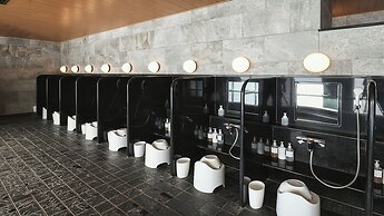 Vessel Hotel Campana Okinawa