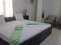 Coconut Grove Bridge House