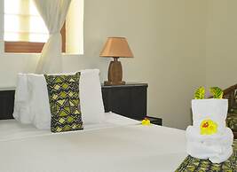 Coconut Grove Bridge House