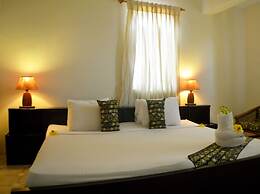 Coconut Grove Bridge House