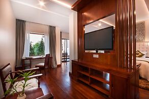 THE PRIVILEGE FLOOR by Borei Angkor