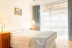 The Commodores Lodge