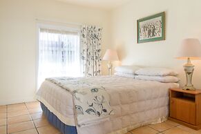 The Commodores Lodge