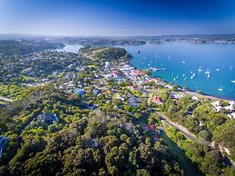 The Commodores Lodge