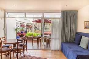 The Commodores Lodge