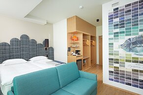 Reykjavik Marina - Berjaya Iceland Hotels