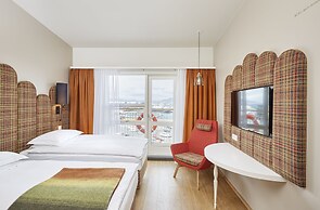 Reykjavik Marina - Berjaya Iceland Hotels