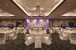 Embassy Suites by Hilton Orlando Lake Buena Vista South