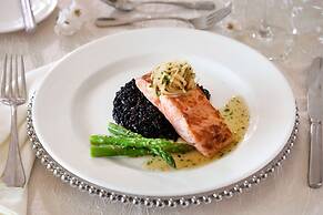 Embassy Suites by Hilton Orlando Lake Buena Vista South