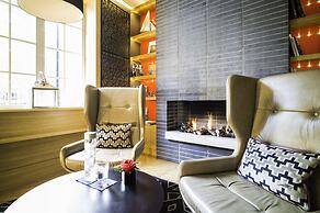 Apex Temple Court Hotel