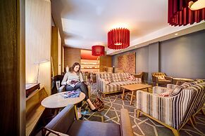 Apex Temple Court Hotel