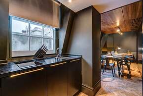 Apex Temple Court Hotel