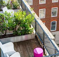 Apex Temple Court Hotel