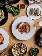 Apex Temple Court Hotel