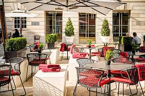 Apex Temple Court Hotel