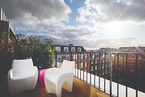 Apex Temple Court Hotel