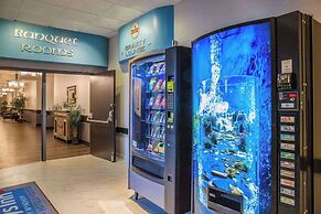 Days Inn & Conference Centre by Wyndham Camrose Norsemen