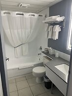 Days Inn & Conference Centre by Wyndham Camrose Norsemen