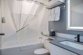 Days Inn & Conference Centre by Wyndham Camrose Norsemen