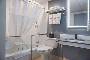 Days Inn & Conference Centre by Wyndham Camrose Norsemen