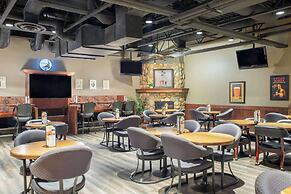 Days Inn & Conference Centre by Wyndham Camrose Norsemen