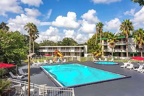 Developer Inn Maingate, a Baymont by Wyndham