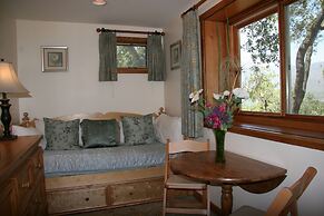 Ojai Retreat & Inn