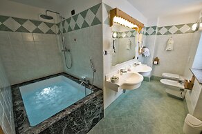 Hotel Jolanda Sport
