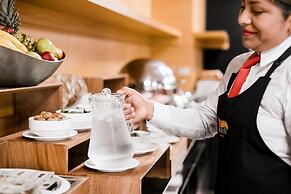 Wyndham Costa del Sol Tumbes