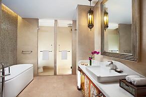 Sheraton Qingyuan Lion Lake Resort