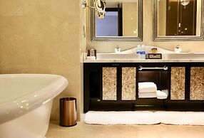 Sheraton Qingyuan Lion Lake Resort