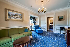 Fairmont Grand Hotel Kyiv