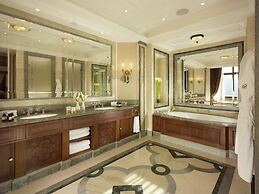 Fairmont Grand Hotel Kyiv