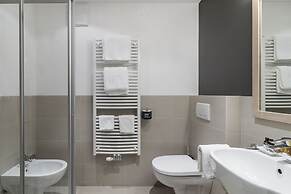 Christof Hotel