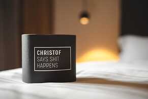 Christof Hotel