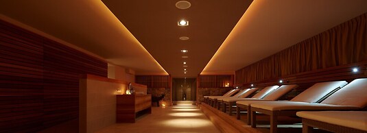 Christof Hotel