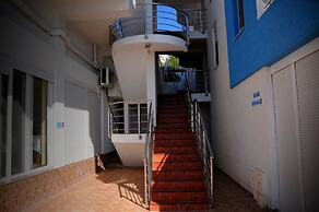 Apartments De Lara