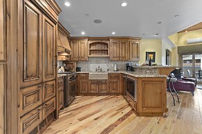 Deer Valley's Signature Collection