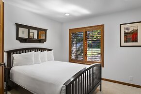 Deer Valley's Signature Collection