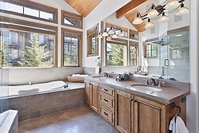 Deer Valley's Signature Collection