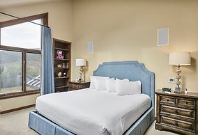 Deer Valley's Signature Collection