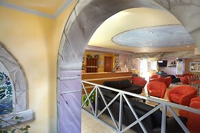 Marietta Hotel & Apartments