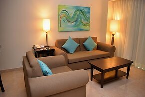 Astur Hotel y Suites