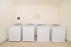 Best Western Plus Emory At Lake Fork Inn & Suites