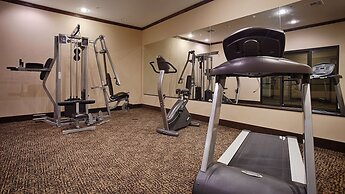 Best Western Plus Emory At Lake Fork Inn & Suites