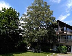 Garden House   & Eastpark Apartments