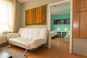 Garden House   & Eastpark Apartments