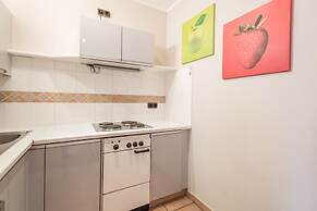 Garden House   & Eastpark Apartments