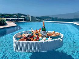Atrium Platinum Luxury Resort Hotel & Spa