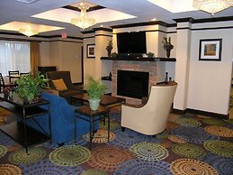 Holiday Inn Express & Suites Belle Vernon, an IHG Hotel